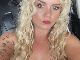 MissLuxe_xx Straight webcam from United Kingdom