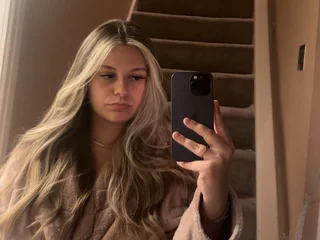 TheLilaRose Straight webcam from United Kingdom